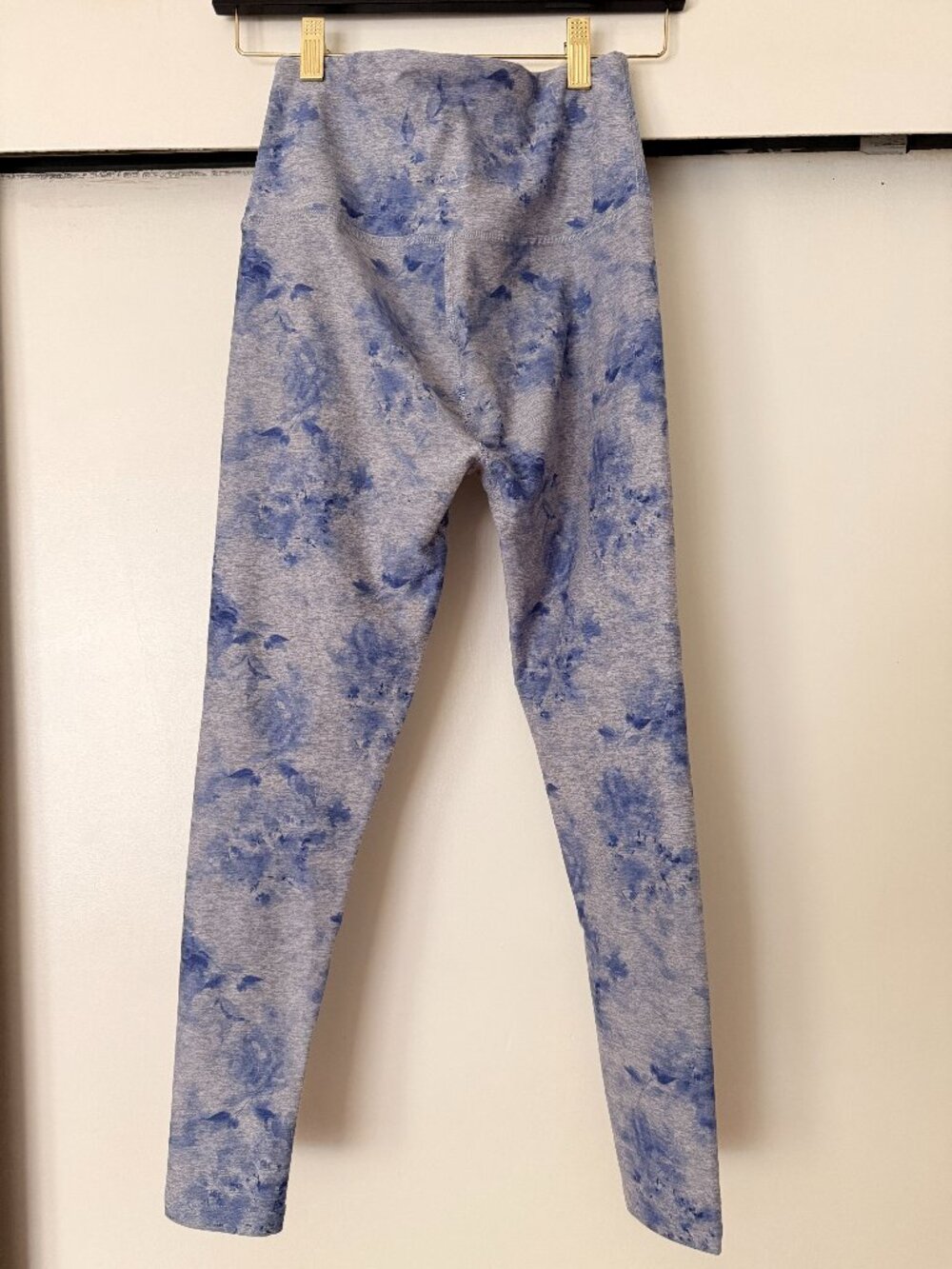 Beyond Yoga Medium Space Dye Leggings